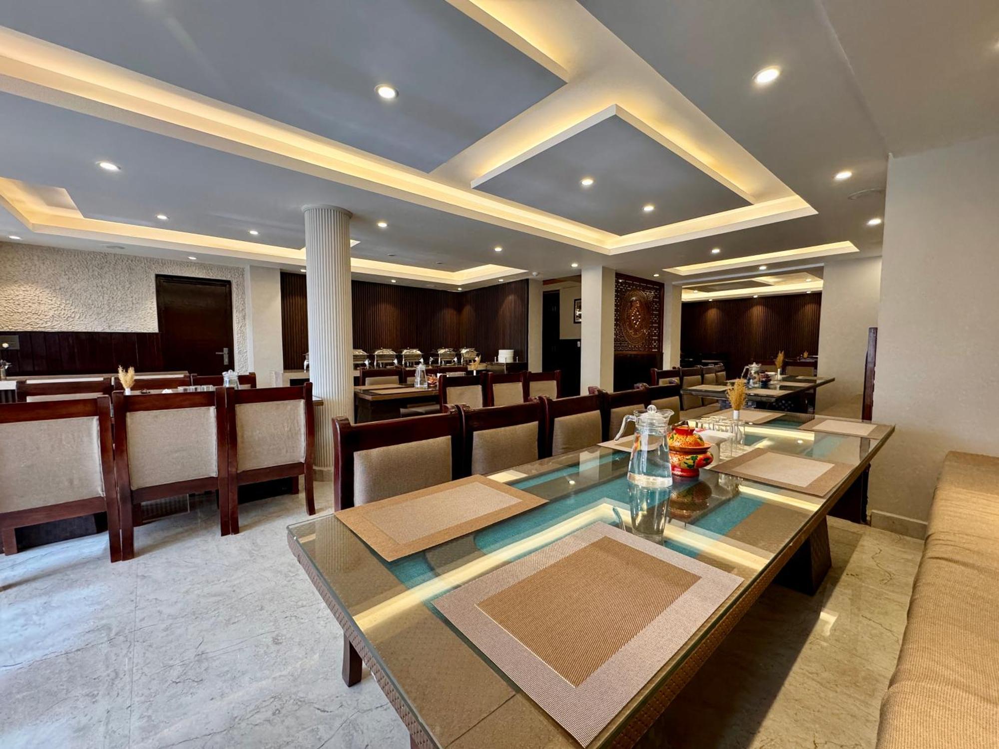 Hotel Nalanda Ladakh Leh Exteriör bild